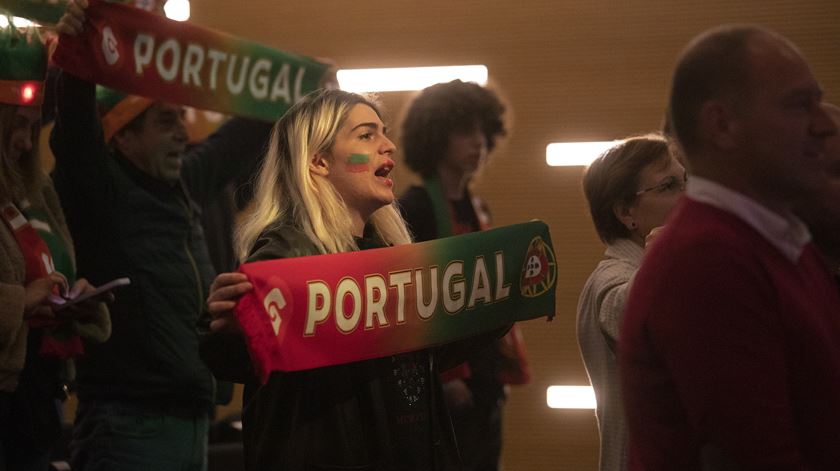 Transmissão do jogo Portugal-Gana no auditório da Renascença. Foto: André Pereira