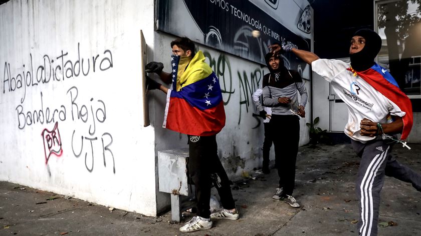 Protestos em Caracas contra o regime de Nicolas Maduro Foto: Miguel Gutierrez/EPA