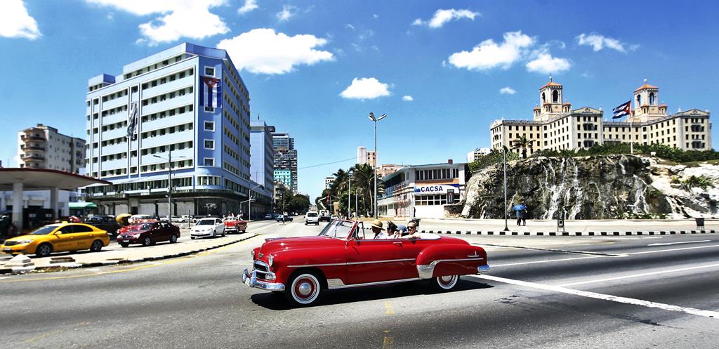 "Não entendemos de que é que as pessoas vivem" em Cuba, diz Padura Foto: Ernesto Mastrascusa/ EPA