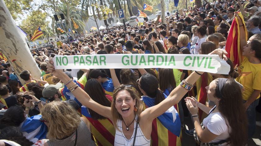 A Catalunha mantém o combate ao centralismo de Madrid. Foto: Marta Perez/EPA