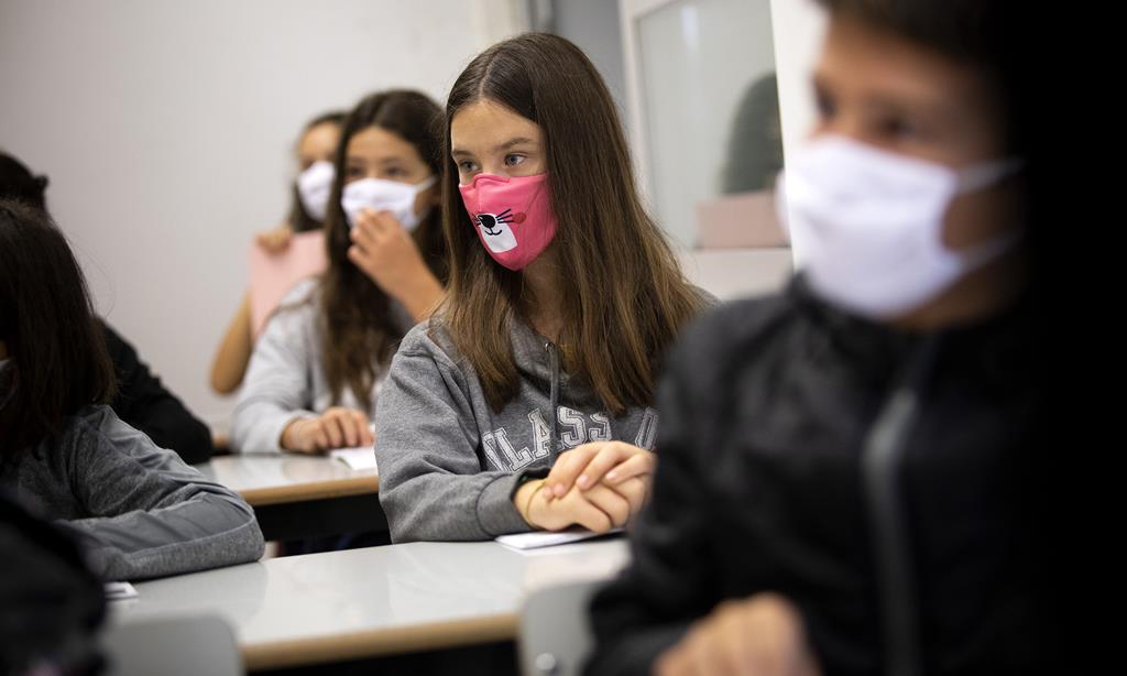 Não basta testar uma vez nas escolas, diz epidemiologista. Foto: Joana Bourgard/RR
