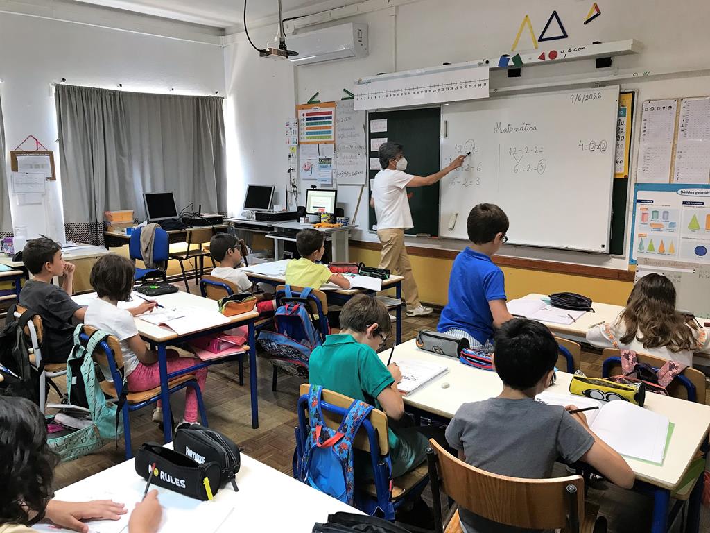 Na escola da Comenda, já se conjuga a Matemática com a realidade do dia-a-dia. Foto: Rosário Silva/RR