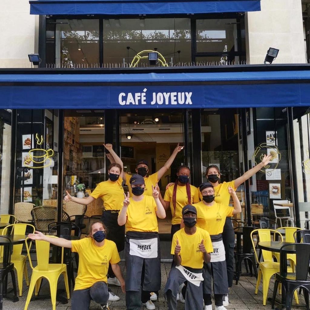 O Café Joyeux vai dar formação e emprego a pessoas com dificuldades intelectuais e de desenvolvimento. Foto: DR