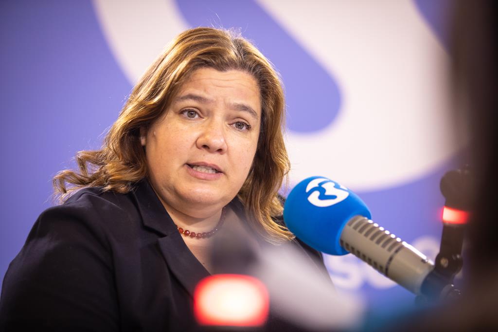 "Será difícil a legislatura chegar ao fim", admite Alexandra Leitão