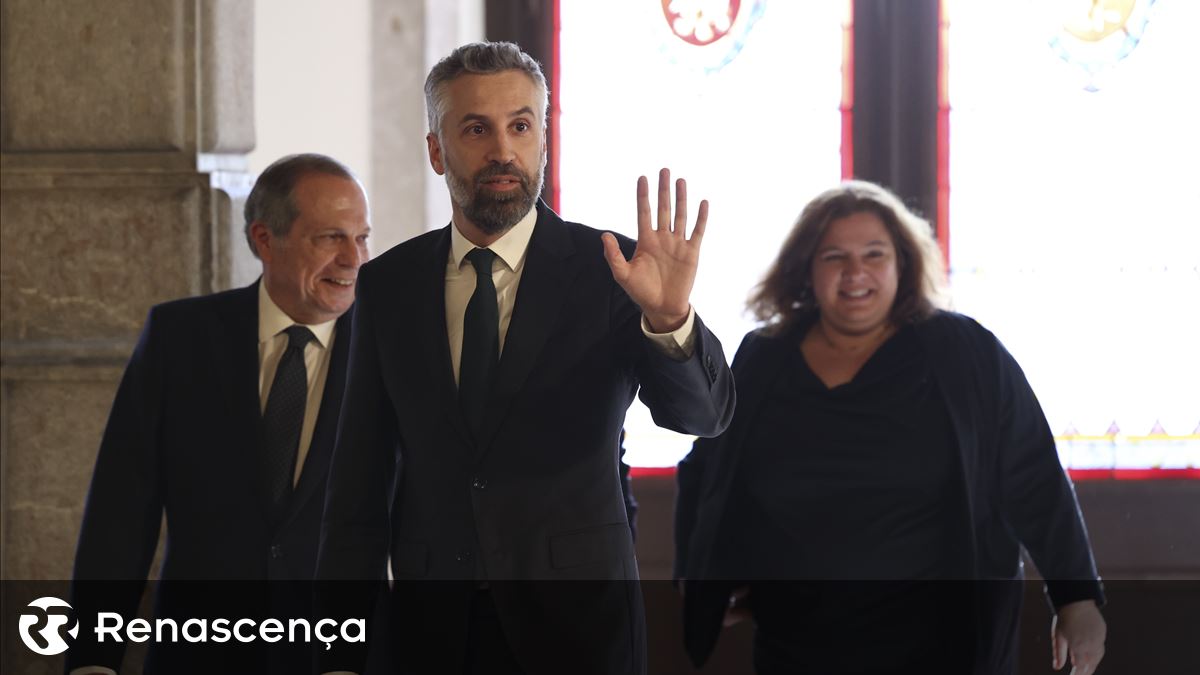 🔴 Em direto. Assista à tomada de posse do novo Governo, líder do PS ausente