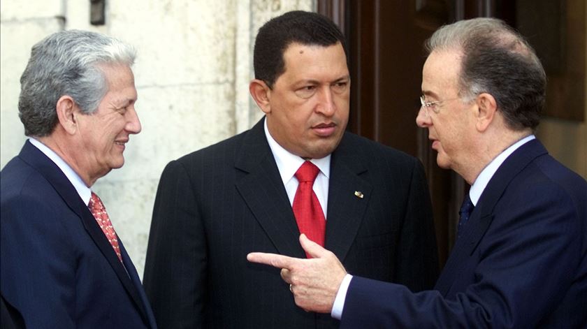 Hugo Chavez visita Lisboa em Outubro de 2001. Foto: Luis D