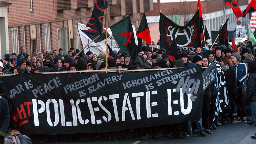 Manifestação anti-União Europeia em Copenhaga. Dinamarca, 2012. Foto: REUTERS/SCANPIX