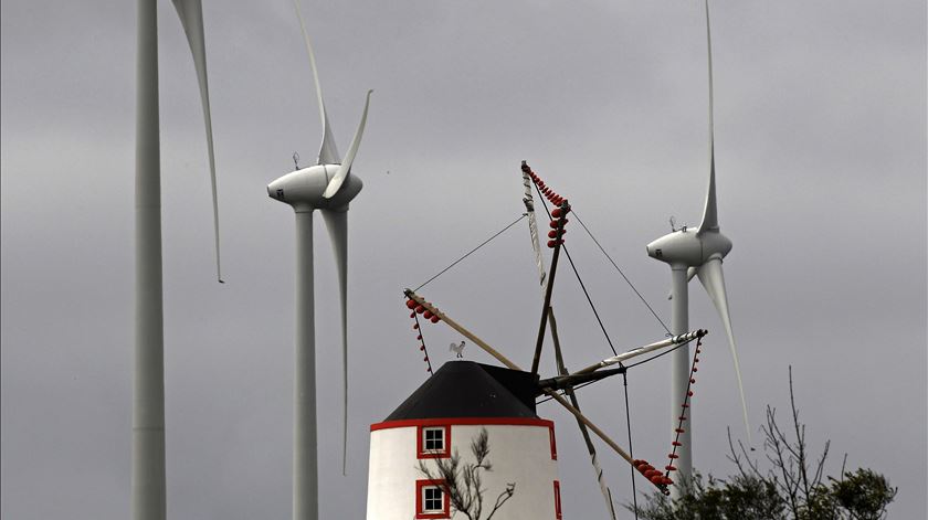 Frans Timmerman considera que Portugal tem tudo para estar na linha da frente da revolução energética. Foto: José Manuel Ribeiro/Reuters