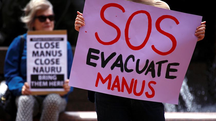 As ONGs protestaram em Sidney, na Austrália, contra os centros de detenção australianos em Manus e Nauru. Foto: David Gray/Reuters