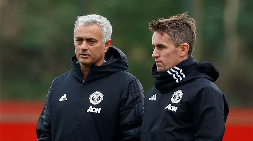 McKenna com José Mourinho no Manchester United. Foto: Reuters