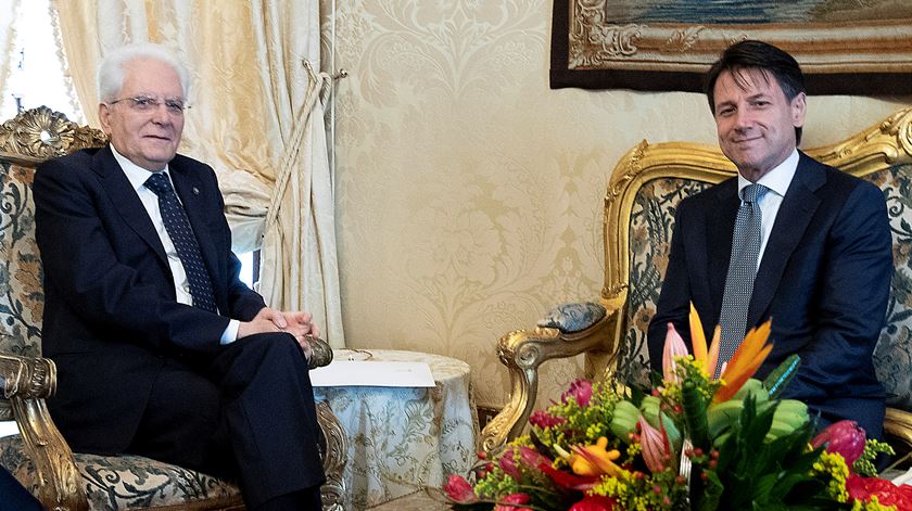 Giuseppe Conte com o Presidente de Itália, Sergio Matarella. Foto: Reuters