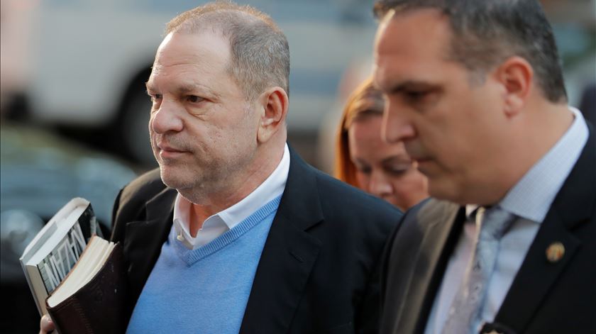 Harvey Weinstein entregou-se à polícia em 2018. Foto: Lucas Jackson/Reuters