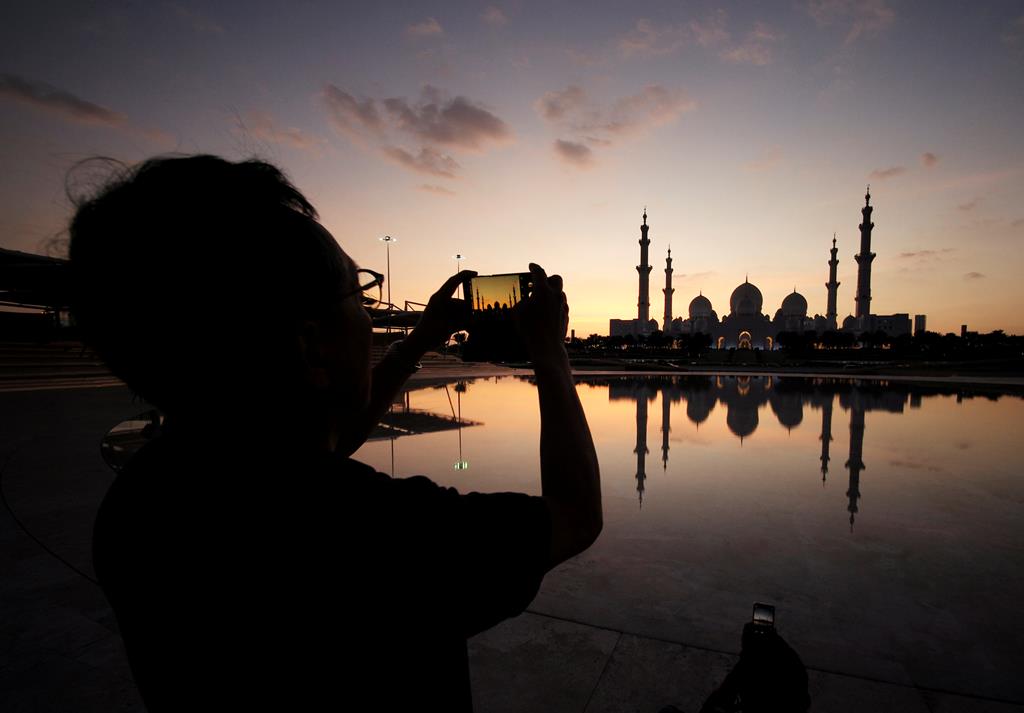 Mesquita do Sheikh Zayed, em Abu Dhabi, nos Emirados Arabes Unidos. Foto: Hamad I Mohammed/Reuters