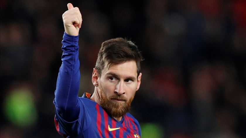 A celebração discreta de Messi para um momento tão grande. Foto: Albert Gea/Reuters