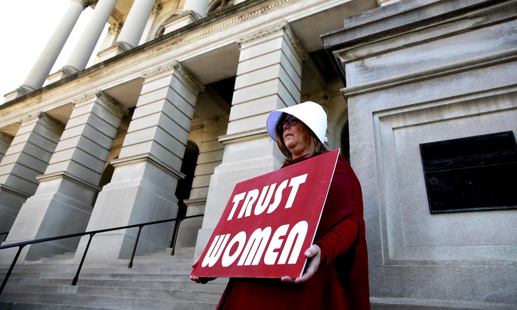 Protesto contra a lei do aborto nos Estados Unidos. Foto de arquivo (2019): Elijah Nouvelage/ RR