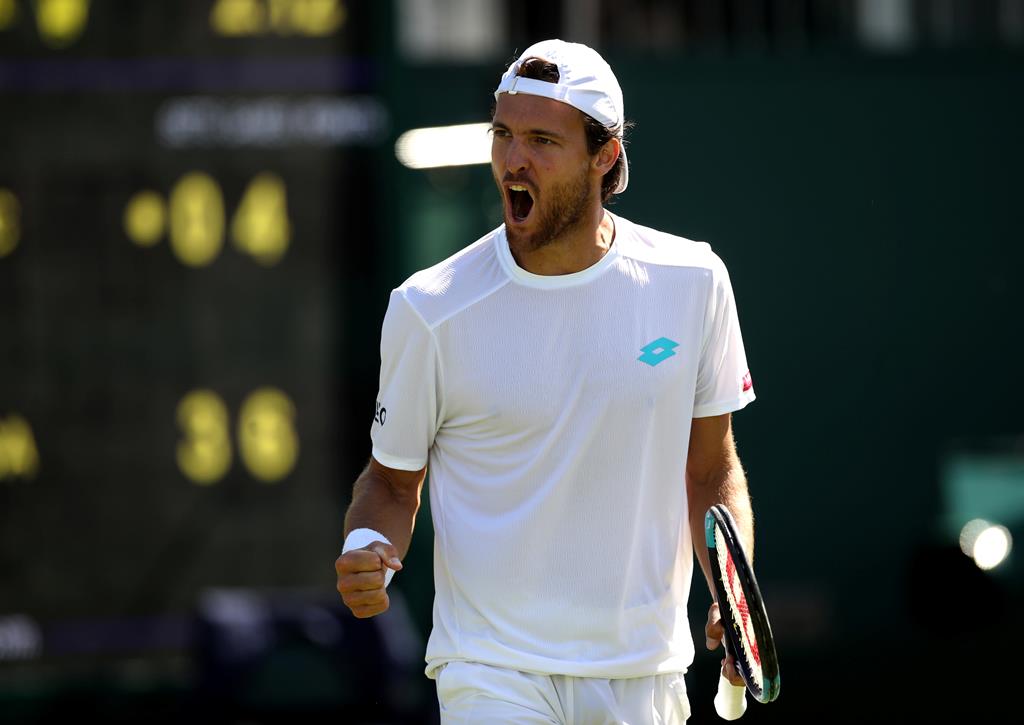Melhor prestação de João Sousa em Wimbledon foi em 2019, quando chegou aos oitavos de final Foto: Carl Recine/Reuters