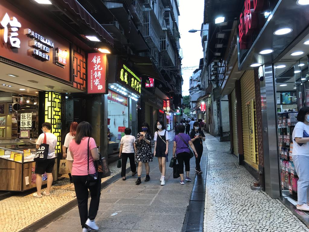 Em Macau já é possível circular em espaços abertos sem máscara. Foto: Reuters
