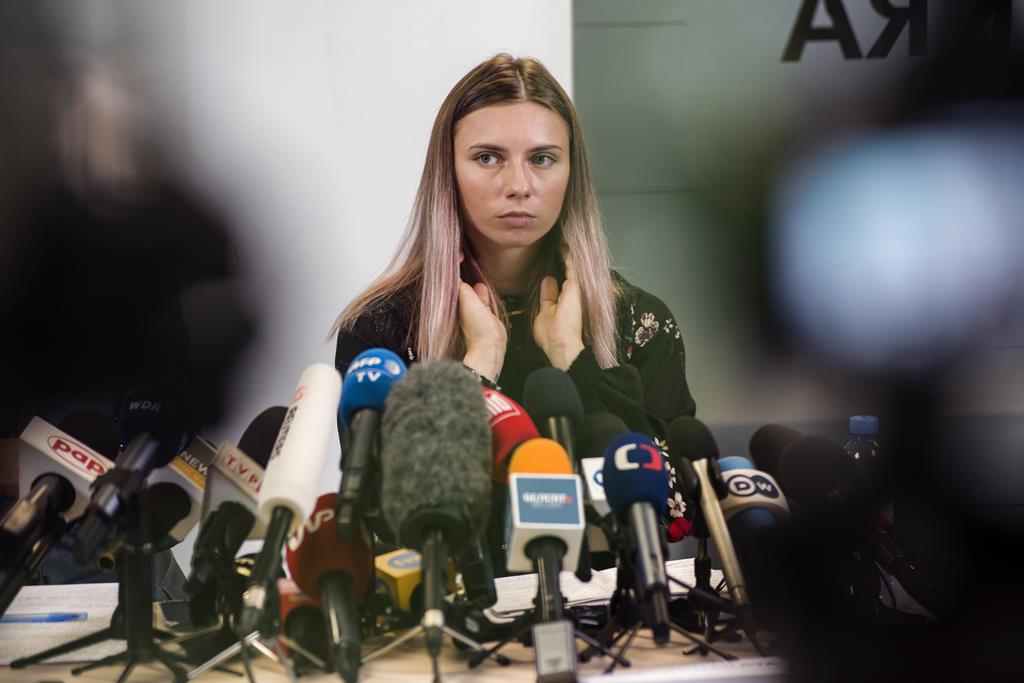 Krystsina Tsimanouskaya numa conferência de imprensa em Varsóvia, Polónia. Foto: Reuters