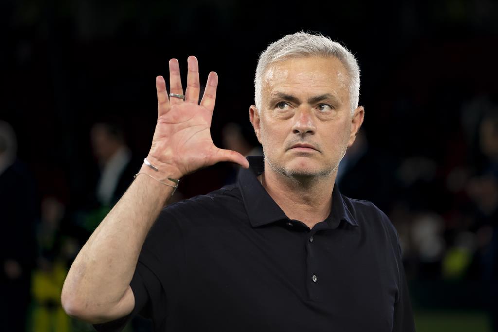 Mourinho é o 5.º melhor treinador de clubes do mundo, para a IFFHS Foto: Maurizio Borsari/AFLO/Reuters