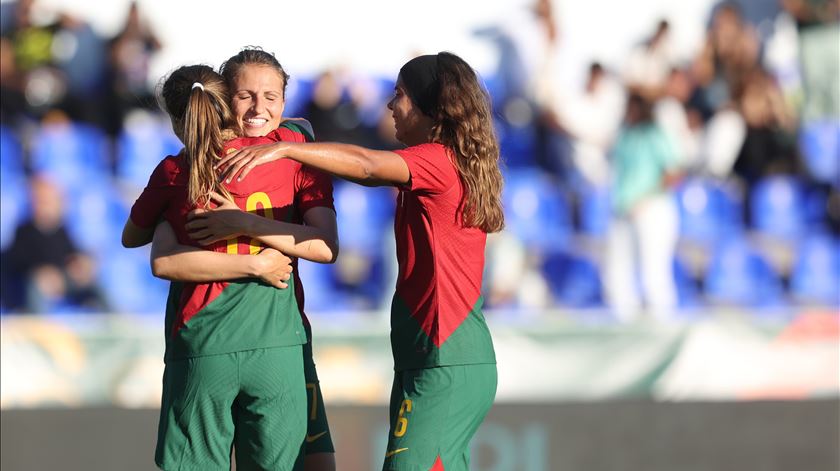 Portugal joga play-off para o Mundial feminino com Camarões ou Tailândia  - Renascença