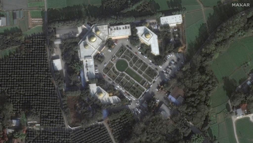 Imagens de satélite de cemitério em Chengdu, na China, a 18 de Dezembro de 2021. Foto: Maxar Technologies/Reuters