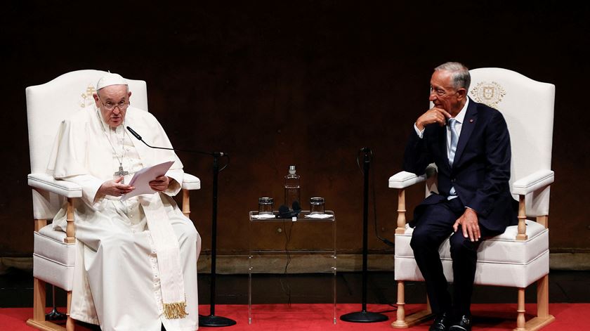 Papa Francisco no CCB, com Marcelo Rebelo de Sousa. Foto: REUTERS/Guglielmo Mangiapane