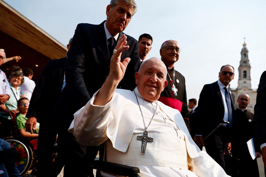 Reveja a chegada do Papa Francisco a Portugal 