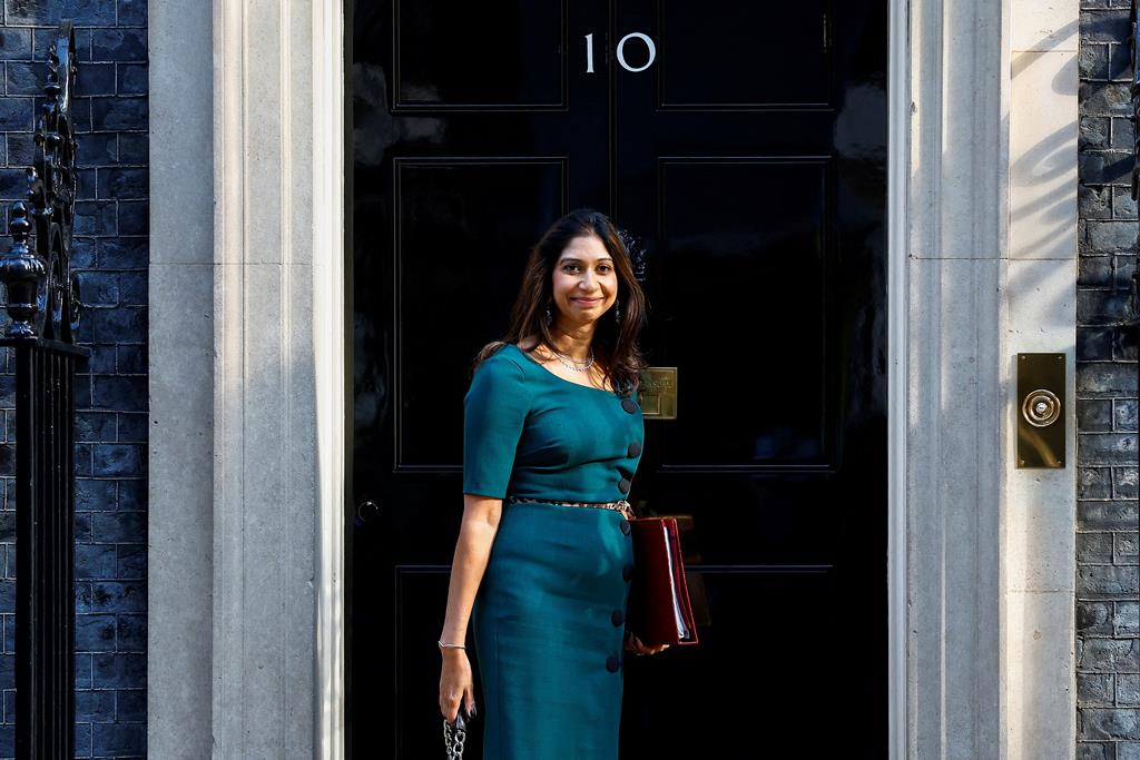 A ministra da Administração Interna do Reino Unido, Suella Braverman. Foto: Peter Nicholls/Reuters