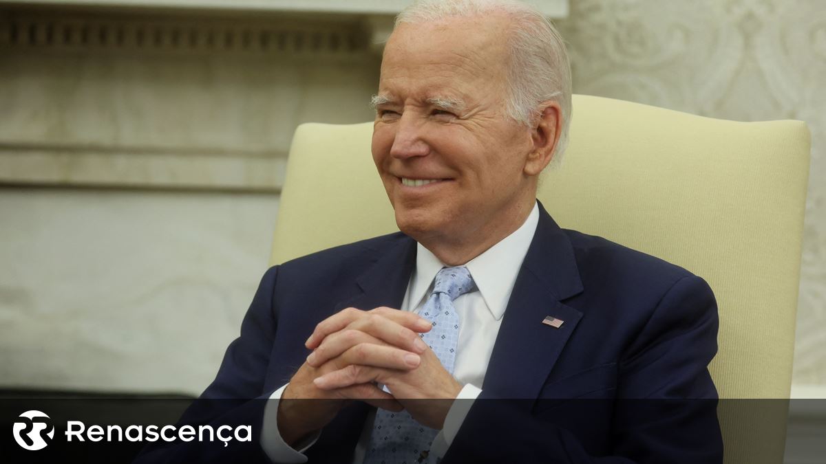 "Olhem, não sou jovem". Joe Biden brinca com a sua idade em anúncio de campanha