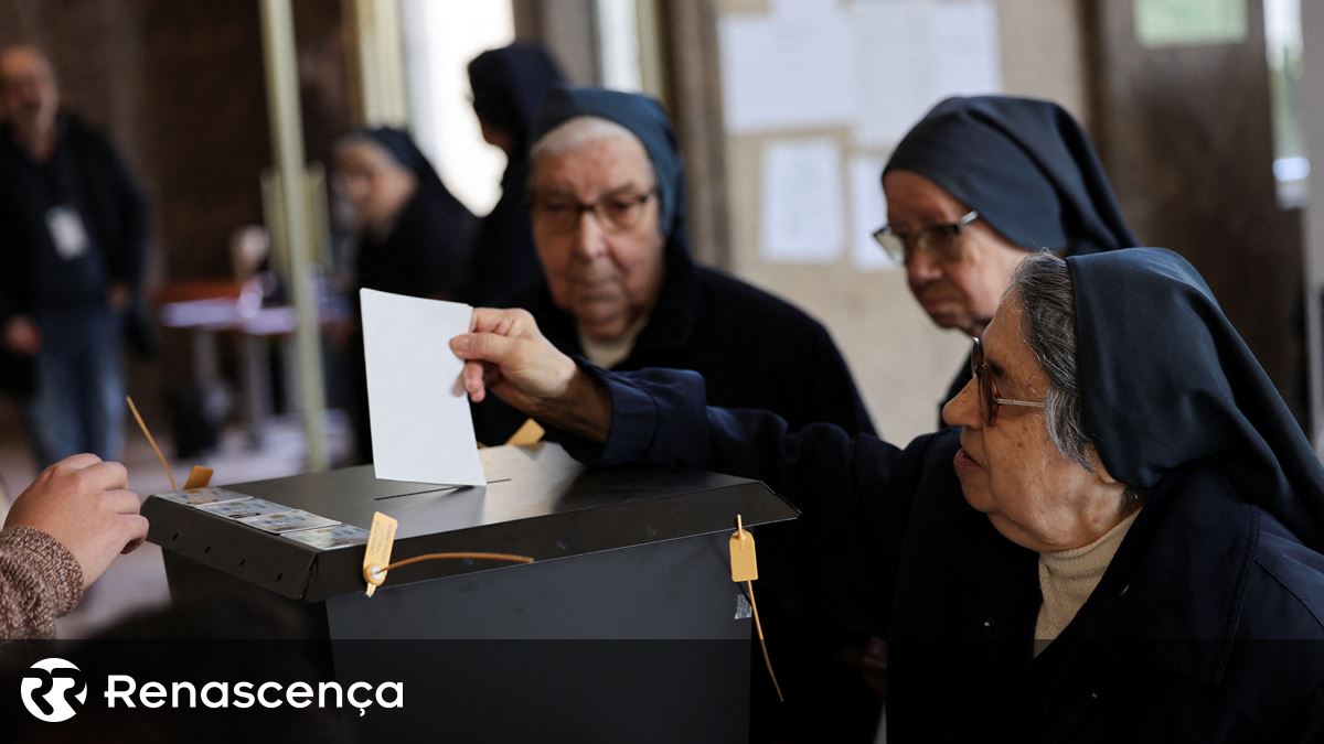 Partidos congratulam-se com descida da abstenção