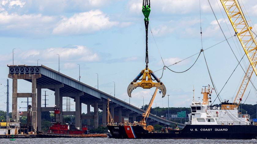 Porto de Baltimore reabre dois meses depois de colapso da ponte Foto: Evelyn Hockstein/Reuters