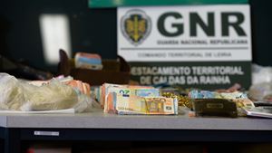 Prisão preventiva para quatro suspeitos de tráfico de droga detidos pela GNR de Leiria