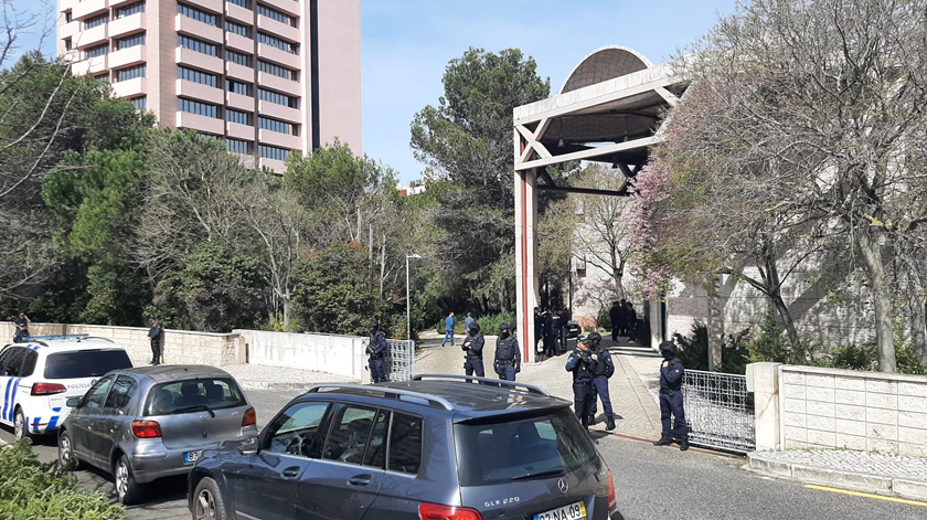 Dois mortos em ataque no centro ismaelita em Lisboa