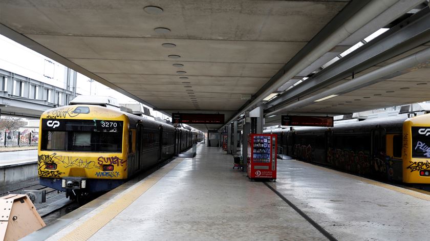A estação de comboios do Cais do Sodré, em Lisboa, é, normalmente, uma das mais movimentadas da cidade. 