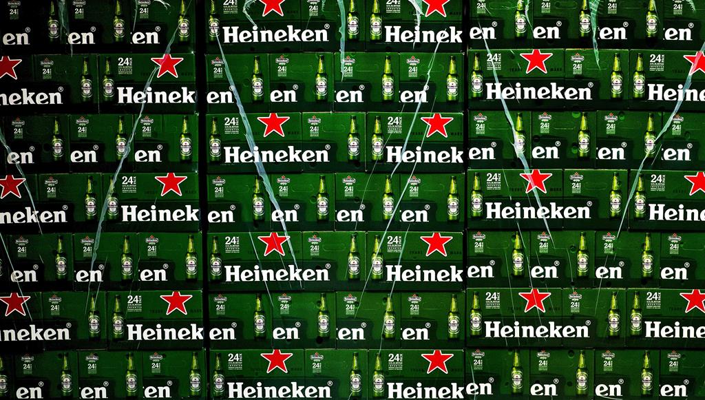 Depois das pizzarias Domino's, cervejeira Heineken sai da Rússia