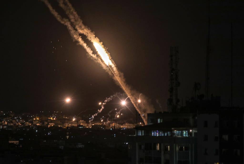 Rockets na Faixa de Gaza. Foto: Mohammed Saber/EPA