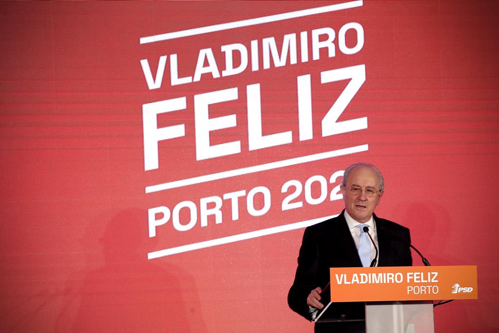 Rui Rio discursa na apresentação de Vladimiro Feliz ao Porto. Foto: Manuel Fernando Araujo/Lusa