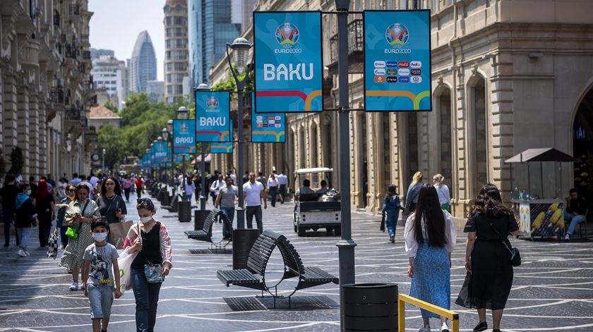 Tudo a postos em Baku, capital do Azerbaijão. Foto: Jean-christophe Bott/EPA