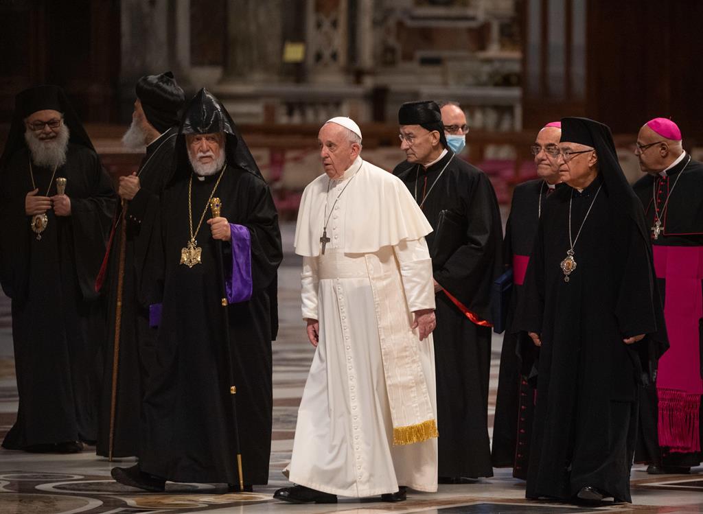 O Papa Francisco com líderes cristãos do Líbano. Foto: Maurizio Brambatti Bt/EPA
