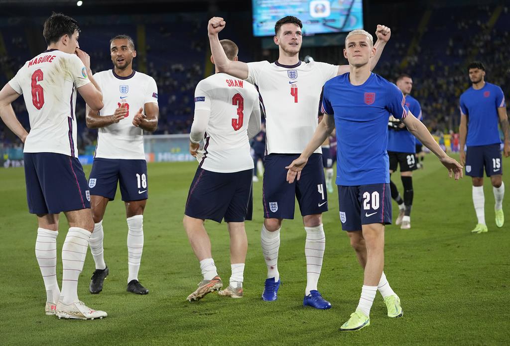 Inglaterra comemora passagem às meias-finais do Euro 2020 depois de golear a Ucrânia. Foto: Alessandra Tarantino/EPA