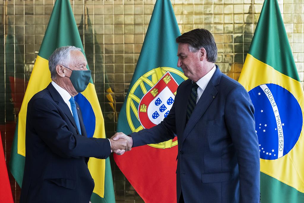 Marcelo Rebelo de Sousa recebido por Jair Bolsonaro em 2021 Foto: Rui Ochôa/Lusa