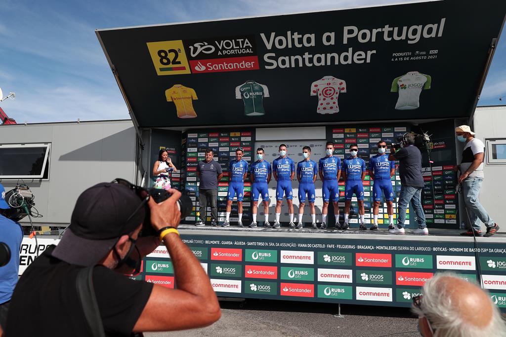 A W52-FC Porto tem dominado as edições recentes da Volta a Portugal em bicicleta Foto: Nuno Veiga/Lusa
