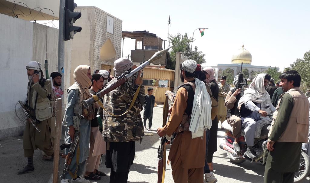 Talibã tomam cidade de Ghazni, no Afeganistão Foto: Nawid Tanha/EPA