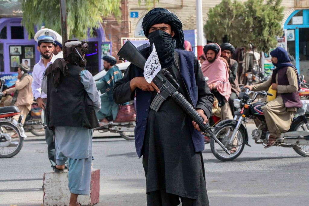 Talibãs em Afeganistão Foto: Stringer/EPA