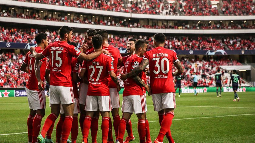 Jogadores do Benfica esperam repetir resultado da Luz em Eindhoven Foto: Mário Cruz/Lusa