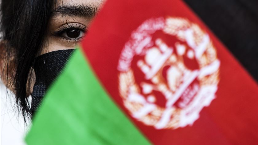 Afeganistão. Ataque contra turistas faz seis mortos
