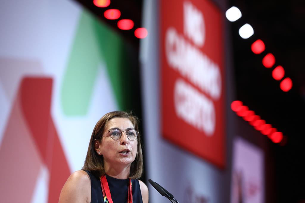 A líder parlamentar do PS, Ana Catarina Mendes, no XXIII Congresso Nacional do Partido Socialista. Foto: António Pedro Santos/Lusa
