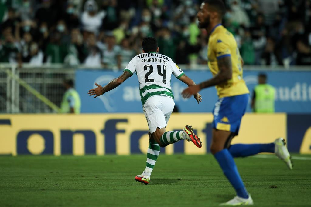 Pedro Porro marcou o golo da vitória do Sporting sobre o Estoril Foto: Manuel de Almeida/Lusa
