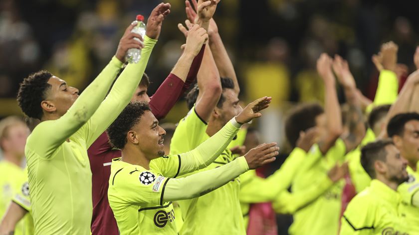 Favoritos Dortmund e Leipzig seguem em frente na Taça Favoritos Dortmund e Leipzig seguem em frente na Taça