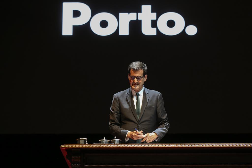 Posse de Rui Moreira como presidente da Câmara Municipal do Porto. Foto: José Coelho/Lusa